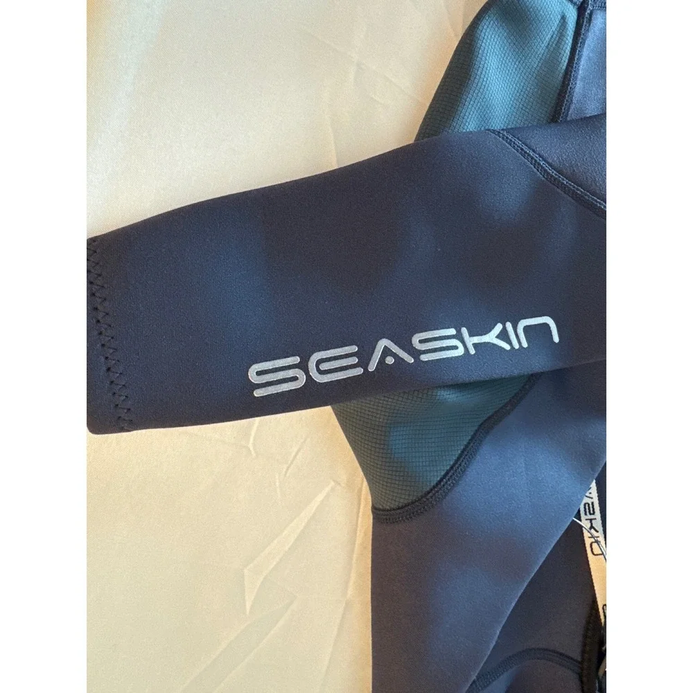 Seaskin 2mm Full Body Wetsuit Navy Blue Recyclable Series Front Zip Small Mens